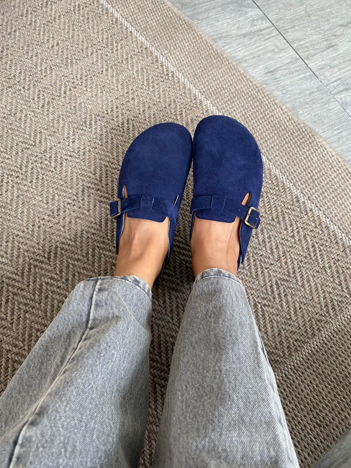 ZUECO CHLOE EN CUERO AZUL
